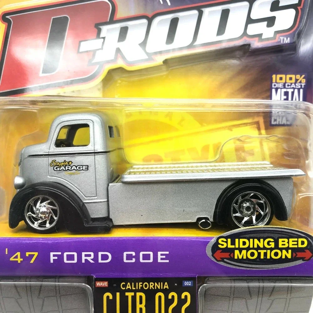 Jada D-Rods 47 1947 Ford COE Car Hauler Sliding Bed Sergio's Garage Diecast 1/64